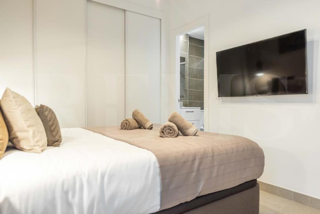 Modern Apartment With Patio & Parking By Rems Μάλαγα Εξωτερικό φωτογραφία